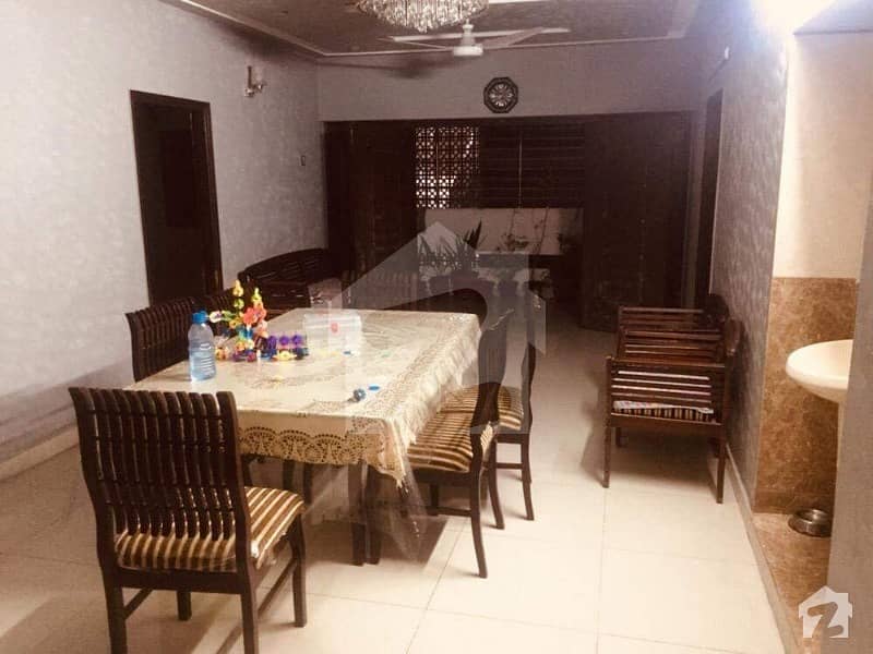 گارڈن ایسٹ جمشید ٹاؤن کراچی میں 3 کمروں کا 16 مرلہ فلیٹ 2.6 کروڑ میں برائے فروخت۔
