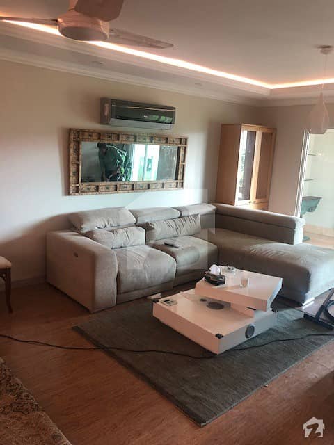 Fully Furnished 3 Beds Apartment For Rent