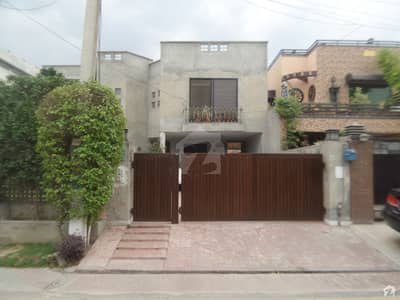 1 Kanal House Is Available For Rent 1 Kanal House Is Available For Rent