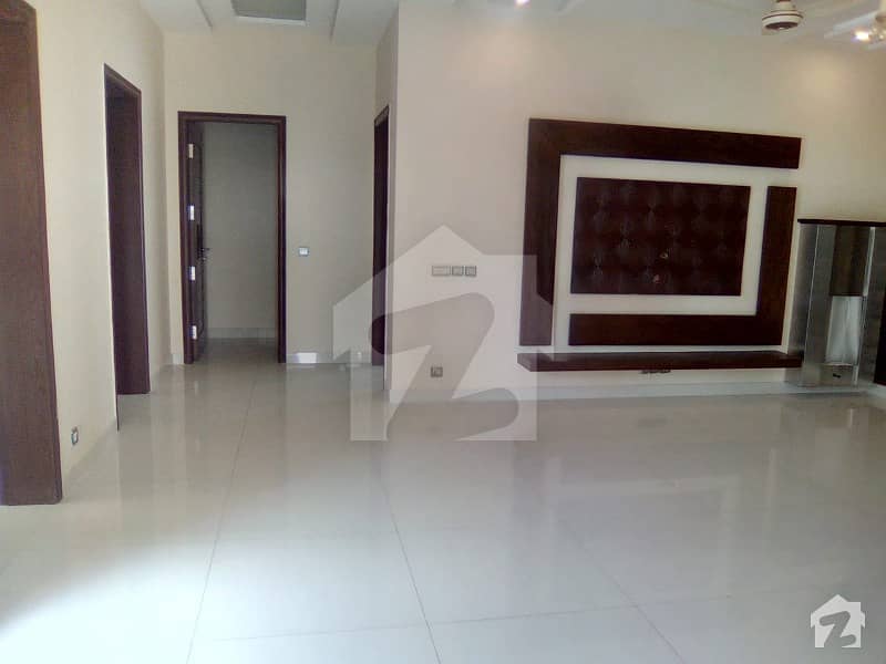 1 Kanal Slightly Use  Bungalow For Rent Near Main Dha Office In DHA Phase 6