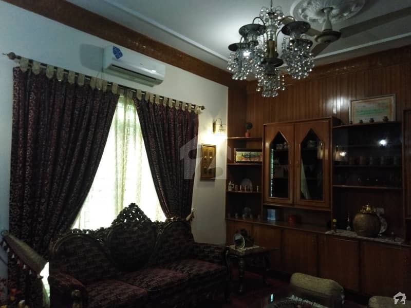 1 Kanal Upper Portion Is Available For Rent