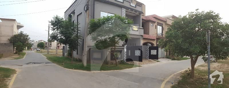 5 MARLA BRAND NEW CORNER HOUSE AVAILABLE FOR SALE IN PARK VIEW VILLAS SAPPHIRE BLOCK ON PRIME LOCATION GREAT OPPORTUNITY