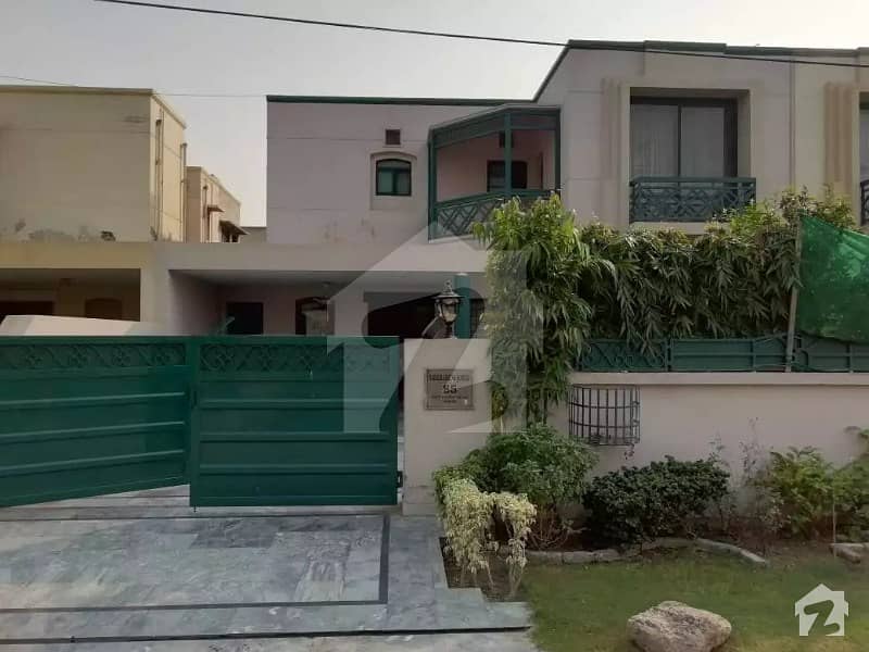 ایڈن کینال ولاز ایڈن لاہور میں 5 کمروں کا 12 مرلہ مکان 2.5 کروڑ میں برائے فروخت۔