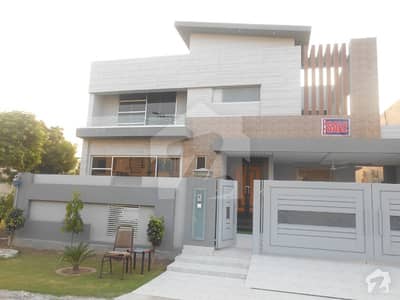 One Kanal Corner Location Bungalow For Sale At Best Location One Kanal Corner Location Bungalow For Sale At Best Location