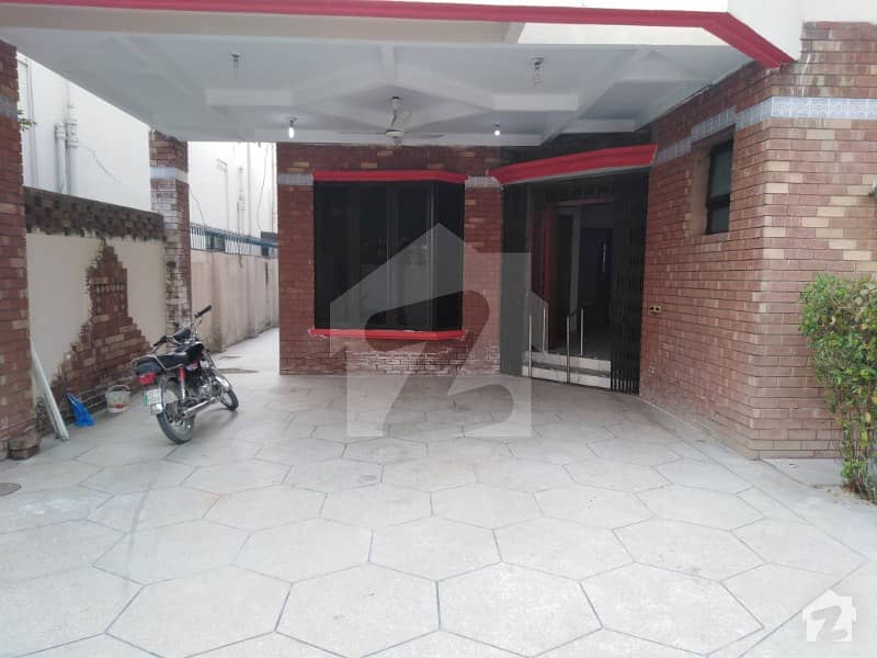 1 Kanal Room For Rent At Dha Phase 4