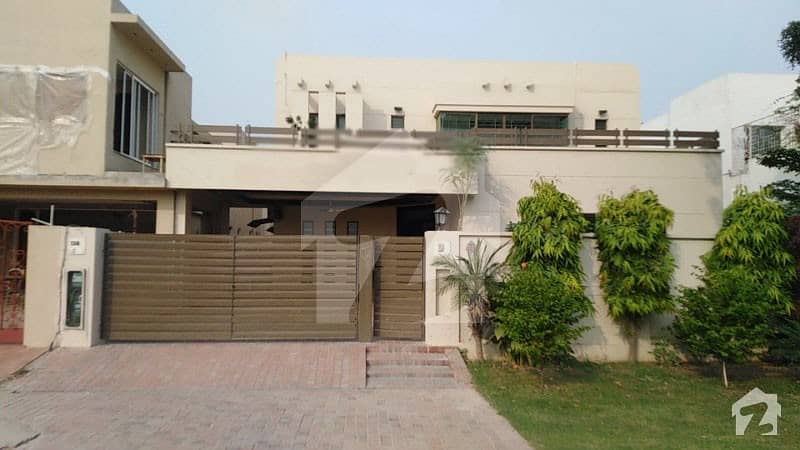 ڈی ایچ اے فیز 5 ڈیفنس (ڈی ایچ اے) لاہور میں 5 کمروں کا 1 کنال مکان 1.4 لاکھ میں کرایہ پر دستیاب ہے۔