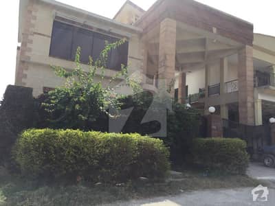 F-11 House For Sale Beautiful Location F-11 House For Sale Beautiful Location