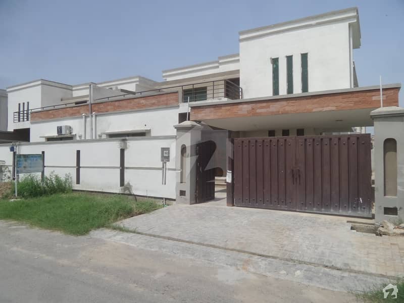 House For Sale In PAF Falcon Complex Gulberg Lahore PAF Falcon Complex