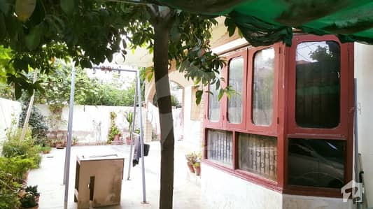 425 Sq Yards Corner West Open Multifamily House Located On A Secure Residential Street 425 Sq Yards Corner West Open Multifamily House Located On A Secure Residential Street