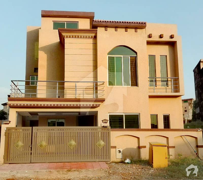 Double Unit 7.5 Marla Brand New House For Sale Abu Baker Block Bahria Town Phase 8