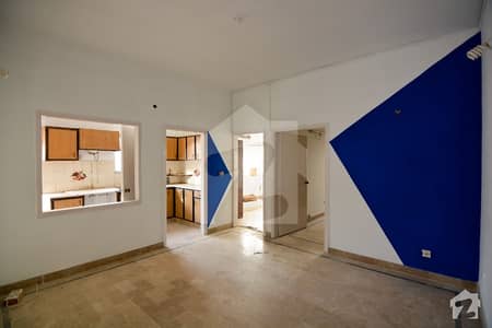 2 Bed West Open Corner Flat Available For Sale 2 Bed West Open Corner Flat Available For Sale