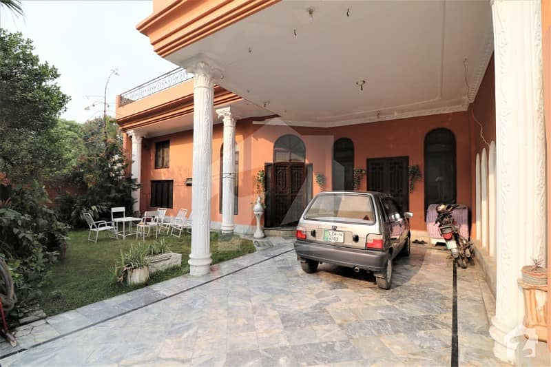 ڈی ایچ اے فیز 1 - بلاک ڈی فیز 1 ڈیفنس (ڈی ایچ اے) لاہور میں 2 کمروں کا 18 مرلہ مکان 2.5 کروڑ میں برائے فروخت۔