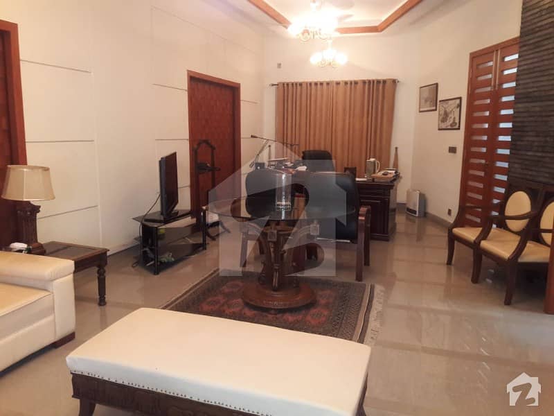 F-6 533 Sqyd New Beautiful House Is Available For Rent