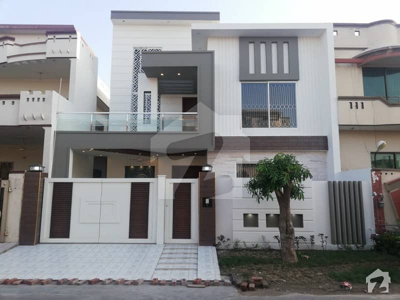 10 Marla House Is Available For Sale In Garden Town - D Block