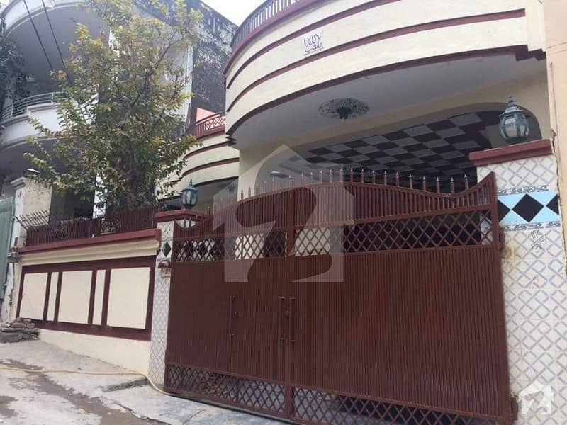 Munawer Coluny 8 Marla Solid House Available With Gas And Water Boring.