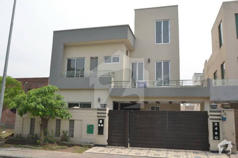 1 Kanal Upper Portion House Is Ready For Rent At Reasonable Price