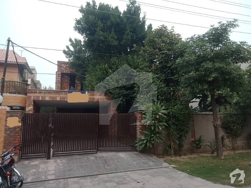 Defence  One Kanal Double Unit House For Rent In Dha Lahore
