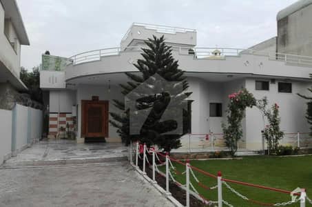 House Available For Sale In Habibullah Colony House Available For Sale In Habibullah Colony
