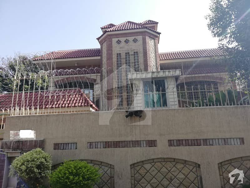 6 Bed House For Rent In Sector F7 F7, Islamabad ID19218493