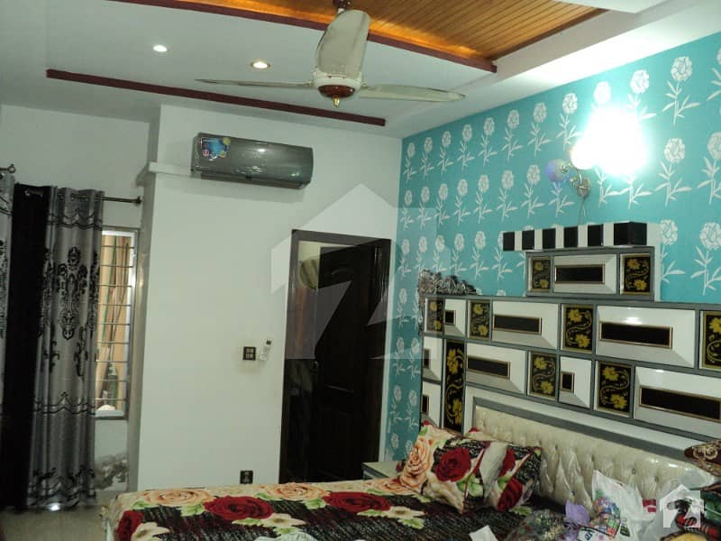 سمن آباد لاہور میں 3 کمروں کا 5 مرلہ مکان 1.45 کروڑ میں برائے فروخت۔
