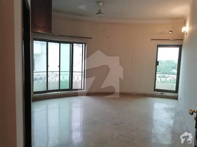 F-11 Al Safa Heights 2900 Sq Ft 3 Bed Apartment For Sale Park facing F-11 Al Safa Heights 2900 Sq Ft 3 Bed Apartment For Sale Park facing