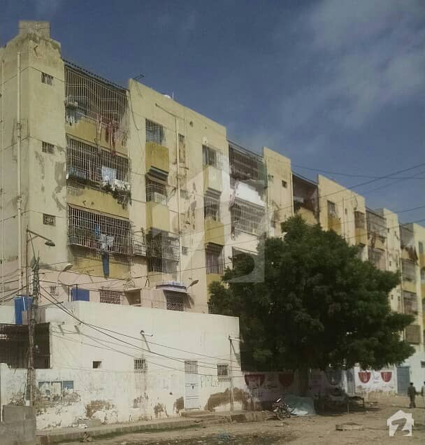 2 Bed Dd 1st Floor Flat For Rent In GulzareHijri Ideal Arcade Phase 1