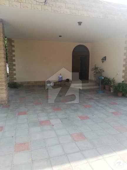 4 bedrooms single story tile flooring bungalow for rent