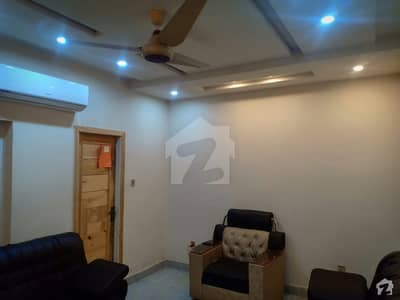 نصر اللہ خان ٹاؤن فیصل آباد میں 3 کمروں کا 5 مرلہ مکان 75 لاکھ میں برائے فروخت۔
