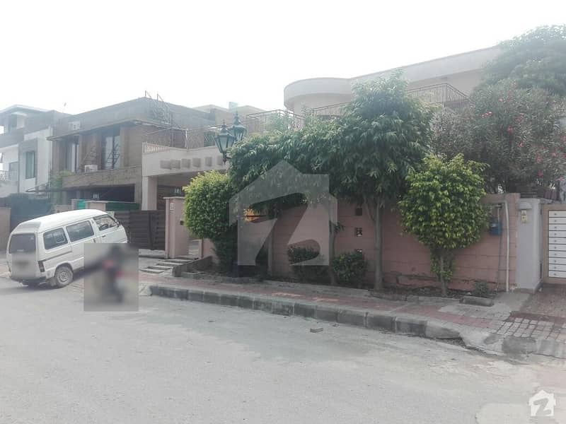 Lower Portion Is Available For Rent In Bahria Town - Safari Villas