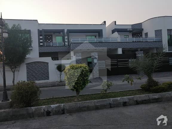 Mujahid Green Valley. 13 13 Marly 2 Khothiyan For Sale Hain