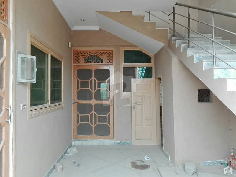 ڈھوک کالا خان راولپنڈی میں 3 کمروں کا 6 مرلہ زیریں پورشن 19 ہزار میں کرایہ پر دستیاب ہے۔