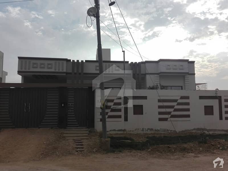 گلشنِ معمار - سیکٹر وی گلشنِ معمار گداپ ٹاؤن کراچی میں 3 کمروں کا 10 مرلہ مکان 2.15 کروڑ میں برائے فروخت۔