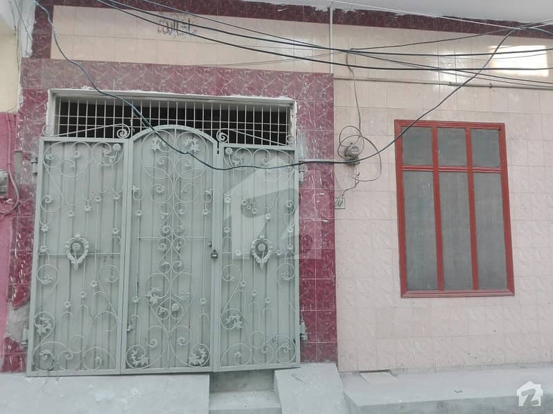 Corner House Is Available In Gulfishan Colony