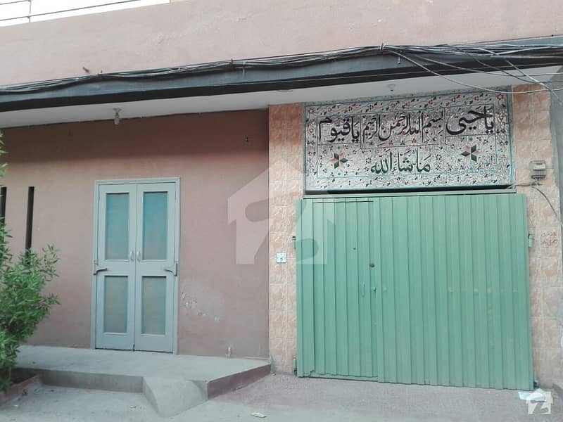 Portion Is Available For Sale In Gulfishan Colony