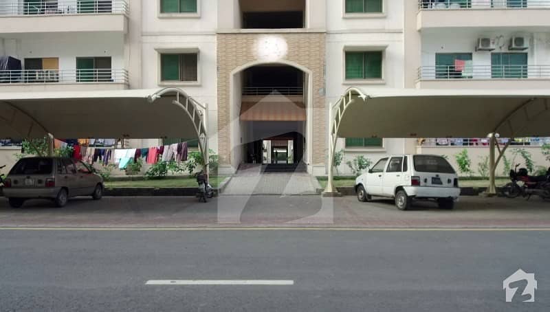 10 Marla 3 Bed Top Location Flat For Sale In Askari 11 Lahore Rs 12300000