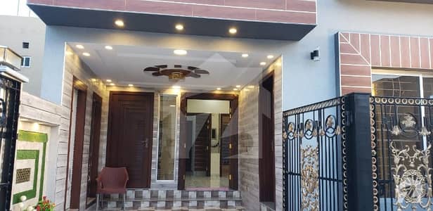 BAHRIA town Lahore 5 marla brand new luxurious house for Rent in very low price good location near to park and school BAHRIA town Lahore 5 marla brand new luxurious house for Rent in very low price good location near to park and school