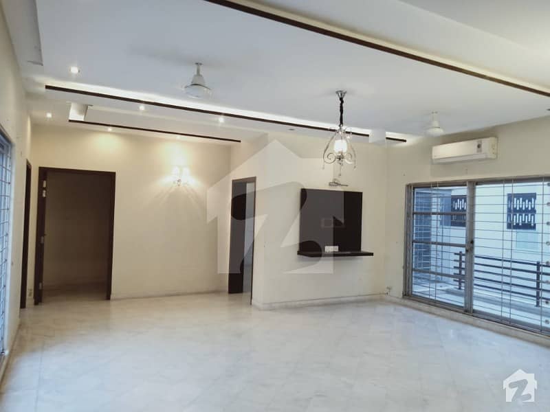Dha One Kanal Upper Portion For Rent In Dha Phase 4