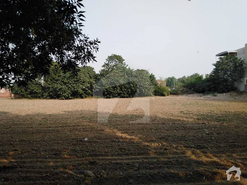 4 Kanal 3 Marla Plot For Sale In Executive Lodges Of Bahria Town Lahore