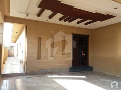 G9 house for rent beautiful location G9 house for rent beautiful location