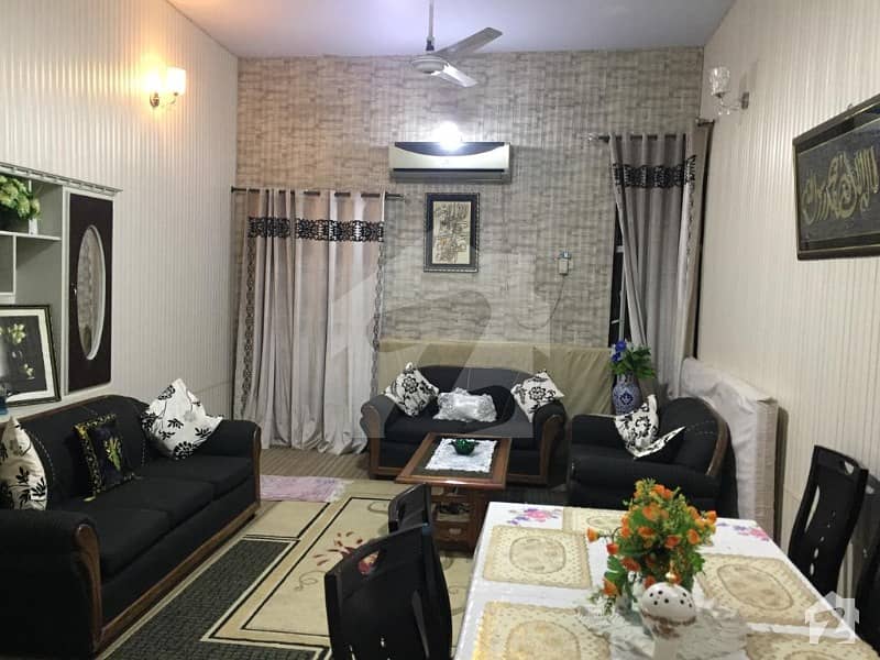 داتا نگر بادامی باغ لاہور میں 3 کمروں کا 8 مرلہ مکان 1.35 کروڑ میں برائے فروخت۔