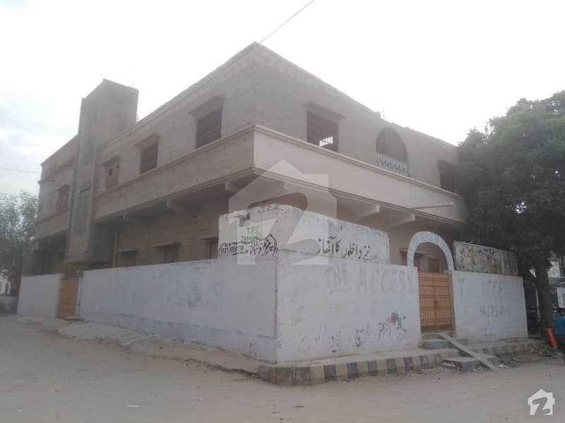 اورنگی ٹاؤن کراچی میں 7 کمروں کا 10 مرلہ مکان 2 کروڑ میں برائے فروخت۔
