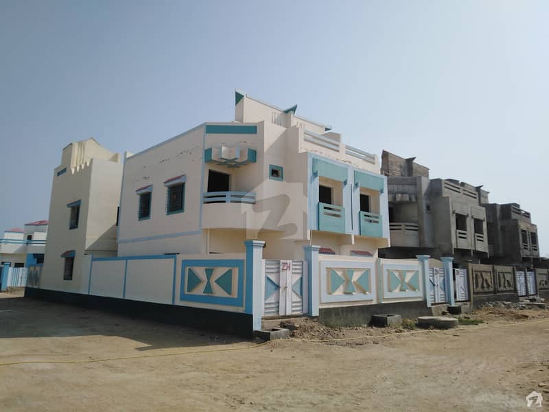 ہالا ناکا حیدر آباد میں 2 کمروں کا 5 مرلہ مکان 48.6 لاکھ میں برائے فروخت۔