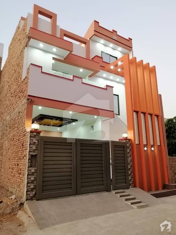 فضیلت ٹاؤن رحیم یار خان میں 6 کمروں کا 6 مرلہ مکان 1.5 کروڑ میں برائے فروخت۔