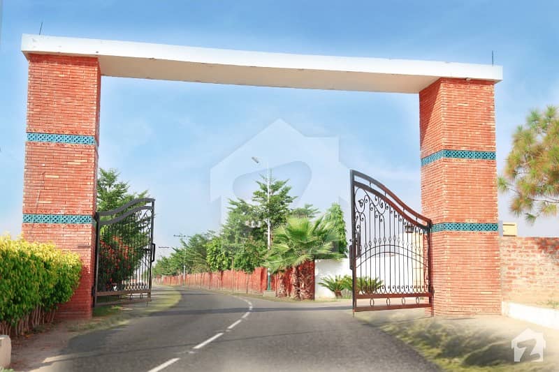 4 Kanal Farmhouse Land For Sale