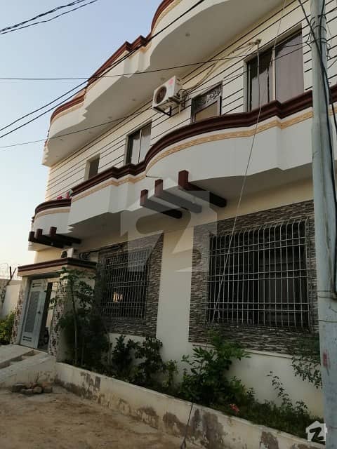 سکیم 33 کراچی میں 6 کمروں کا 7 مرلہ مکان 1.55 کروڑ میں برائے فروخت۔