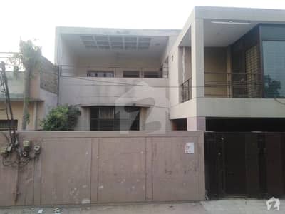 سیٹیلائیٹ ٹاؤن سرگودھا میں 12 مرلہ مکان 2.25 کروڑ میں برائے فروخت۔ سیٹیلائیٹ ٹاؤن سرگودھا میں 12 مرلہ مکان 2.25 کروڑ میں برائے فروخت۔