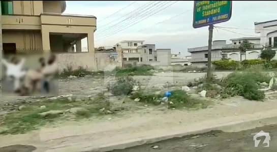 پی ڈبلیو ڈی روڈ اسلام آباد میں 7 مرلہ کمرشل پلاٹ 3.45 کروڑ میں برائے فروخت۔ پی ڈبلیو ڈی روڈ اسلام آباد میں 7 مرلہ کمرشل پلاٹ 3.45 کروڑ میں برائے فروخت۔
