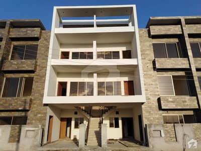 Well-Built Apartment Available In Good Location Well-Built Apartment Available In Good Location