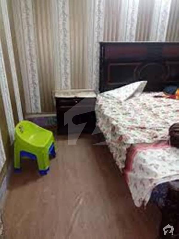 کماہاں روڈ لاہور میں 4 کمروں کا 4 مرلہ مکان 60 لاکھ میں برائے فروخت۔