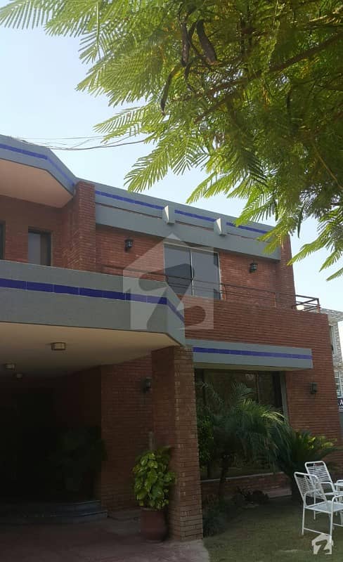 Dha 1 Kanal Upper Portion 1 Bed  Full Furnished Far Rent In Phase 4